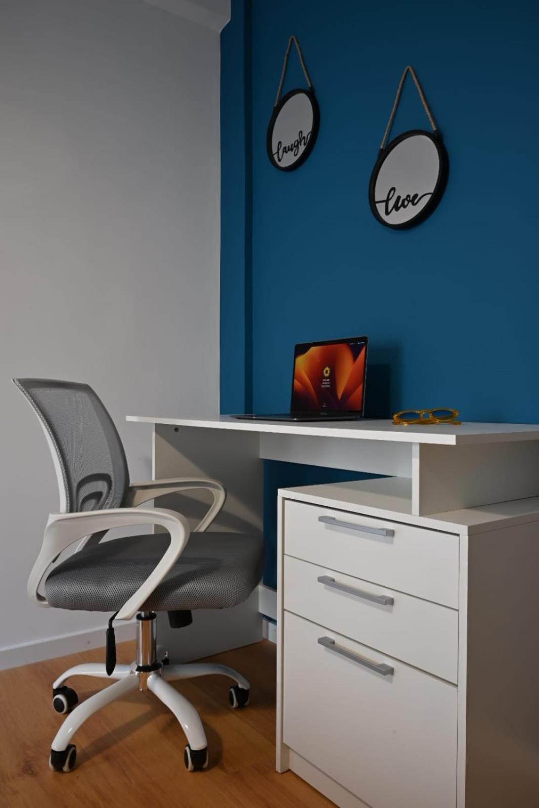 Modern Two Bedroom Apartment At Koukaki Афины Экстерьер фото