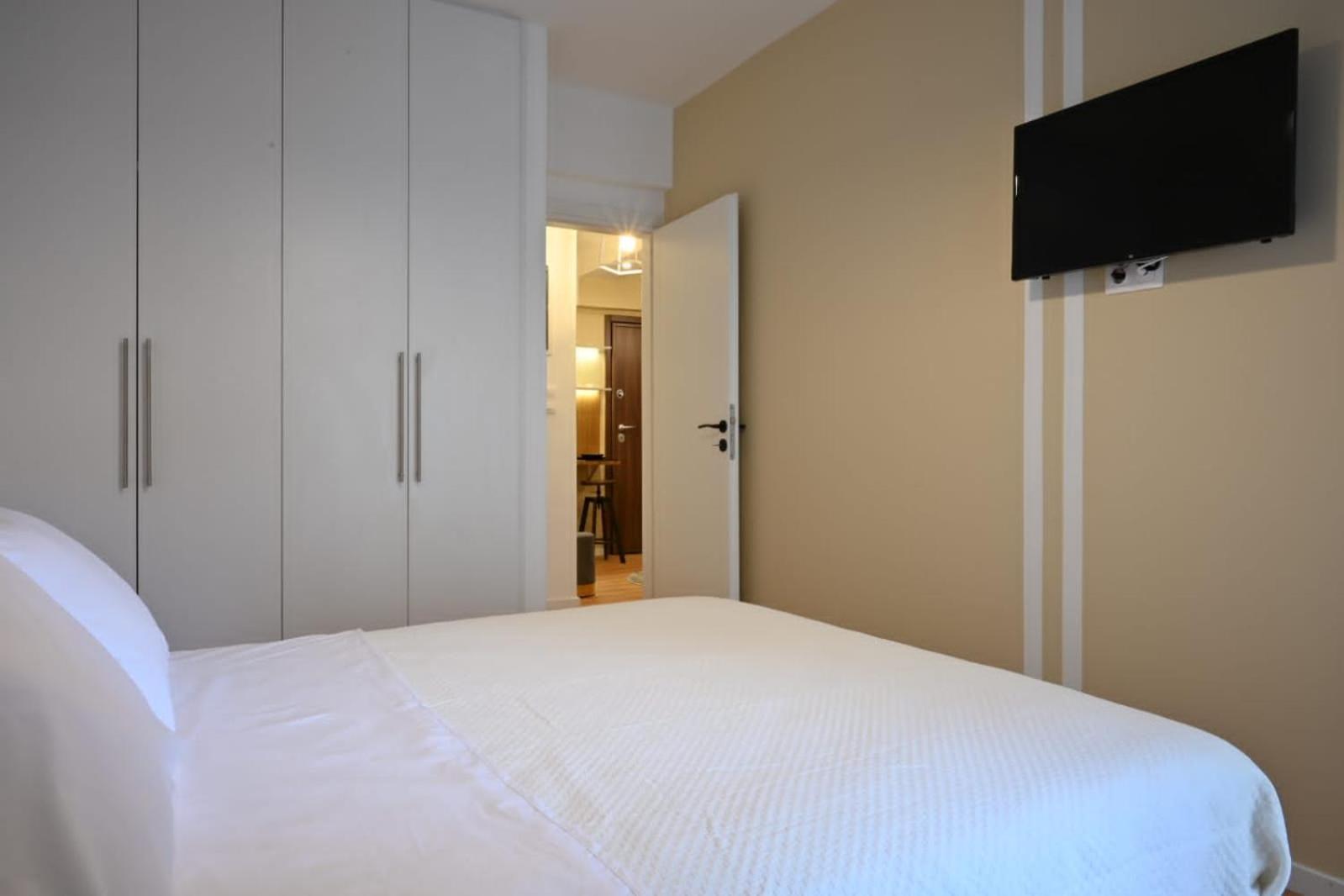 Modern Two Bedroom Apartment At Koukaki Афины Экстерьер фото