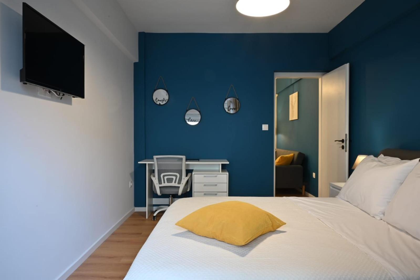 Modern Two Bedroom Apartment At Koukaki Афины Экстерьер фото