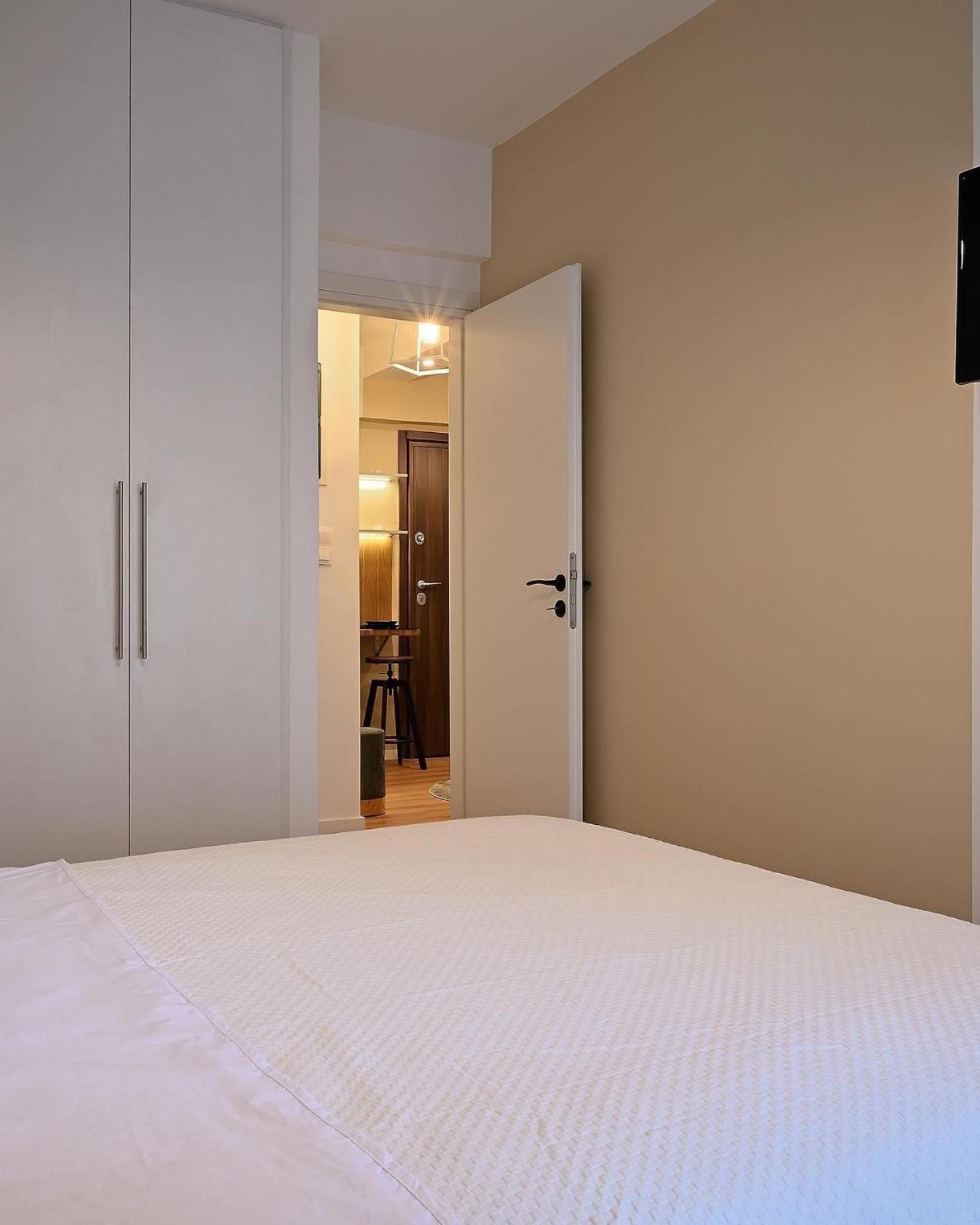 Modern Two Bedroom Apartment At Koukaki Афины Экстерьер фото